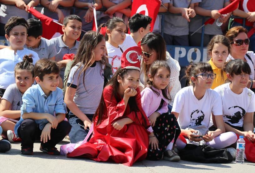Türkiyeden 23 Nisan manzaraları