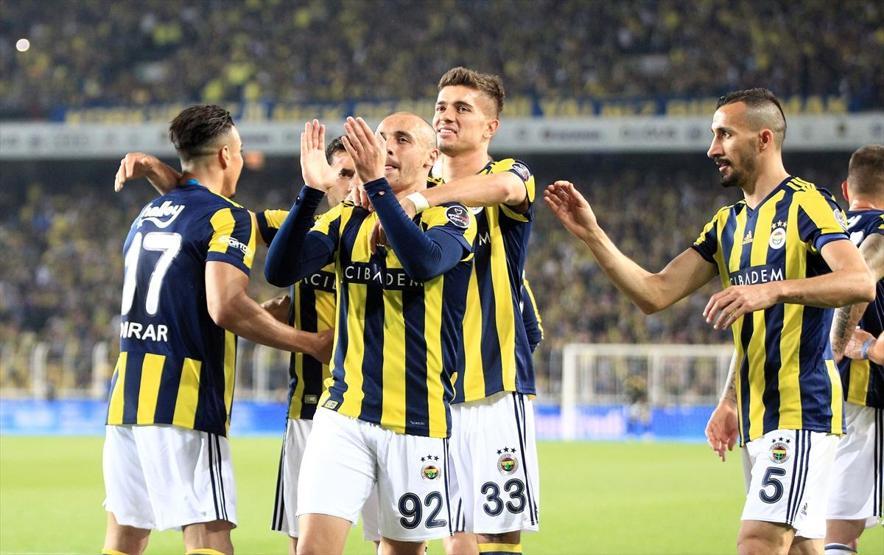 Fenerbahçe kazandı, zirveden kopmadı