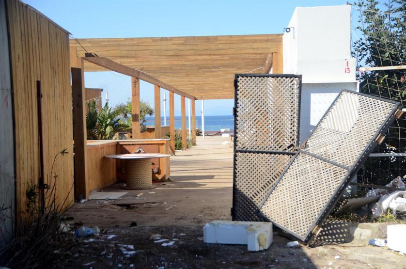Hadisenin işlettiği beach club yıkıldı