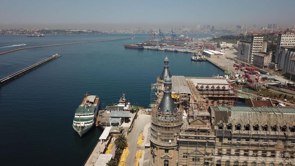 Haydarpaşa Garı eski günlerine dönmek için gün sayıyor