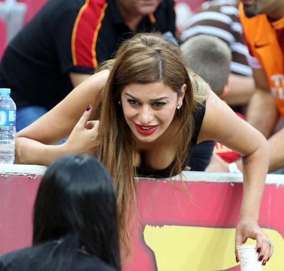 Bircan İpekten Ebru Şancıya: Tek vasfı zengin koca avlamak