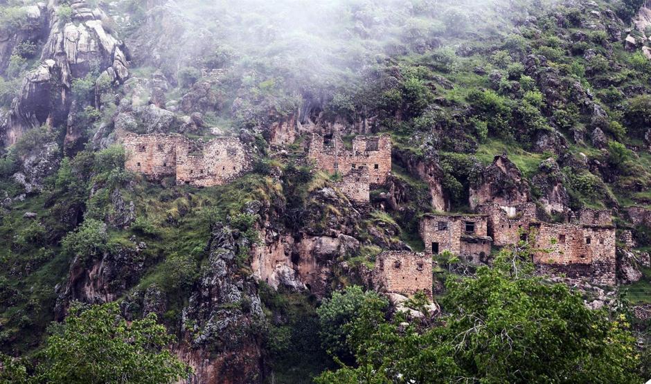Çukurcada sınırın sıfır noktasında foto safari