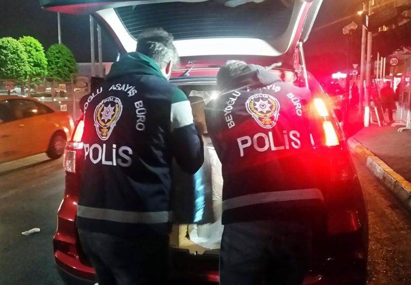 1 Mayıs kutlamaları öncesi Taksimde helikopter destekli uygulama