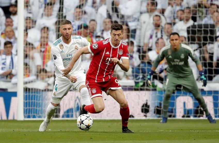 Real Madrid finalde Cüneyt Çakır maça damga vurdu