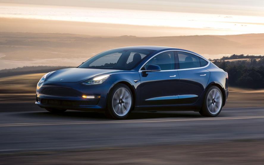 Elon Musk açıkladı: Teslayı bu yıl Türkiyede piyasaya süreceğiz