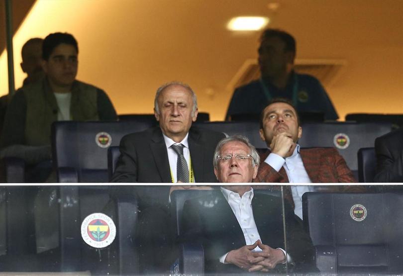 Fenerbahçe-Beşiktaş maçı iptal oldu