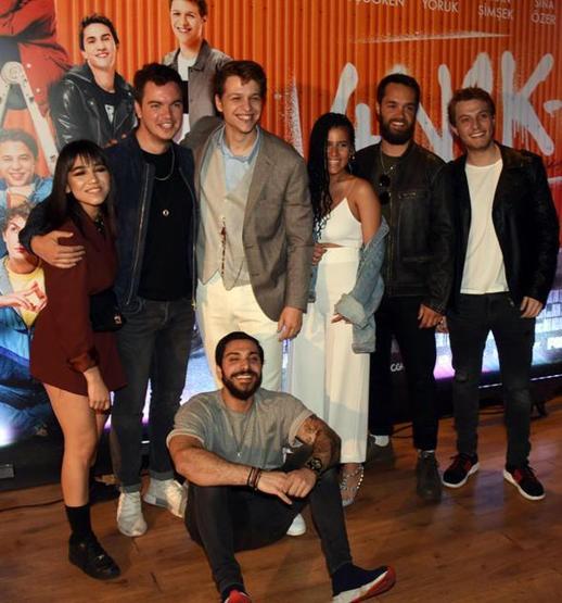 Film galasında aşk üçgeni