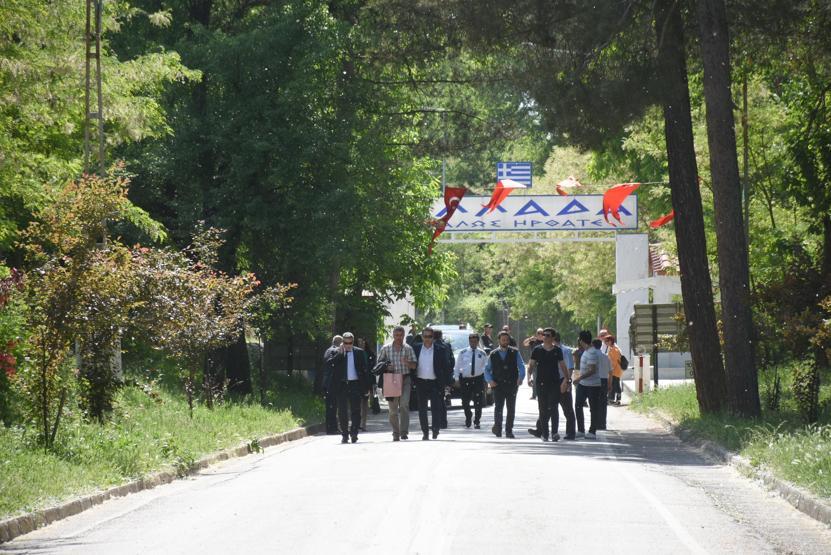 Yunanistanın gözaltına aldığı kepçe operatörü Türkiyede