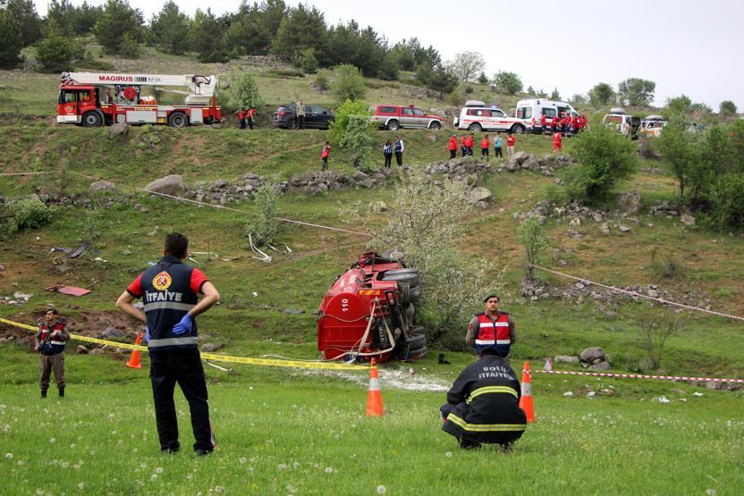 Yangına giden itfaiye aracı uçuruma yuvarlandı: 2 şehit