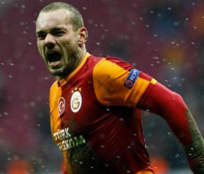 Wesley Sneijder: Galatasaraydan ayrılmaya hazır değildim