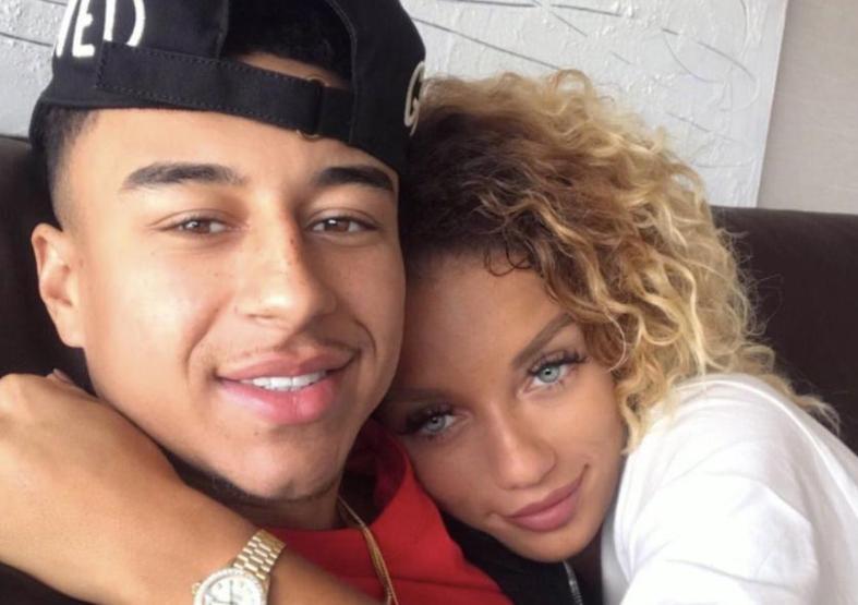 Jena Frumes Instagramı yıktı geçti