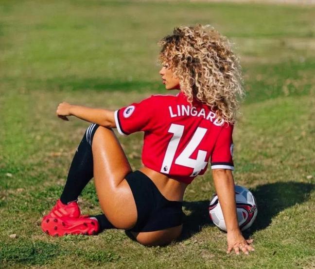 Jena Frumes Instagramı yıktı geçti