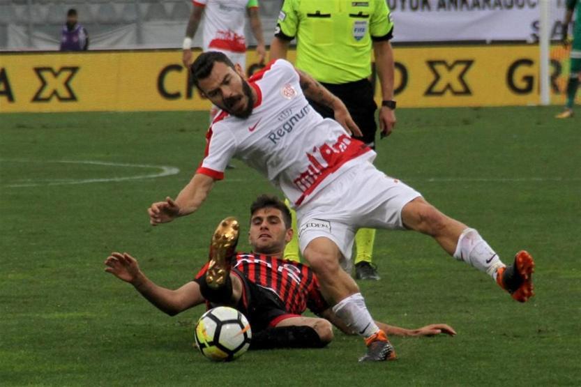 Ümit Özattan şaşırtan karar