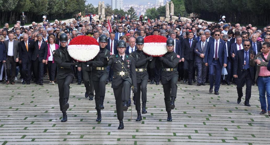 Muharrem İnce, Anıtkabiri ziyaret etti