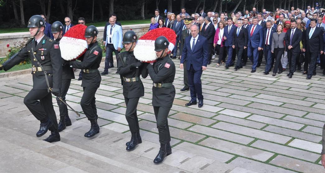 Muharrem İnce, Anıtkabiri ziyaret etti
