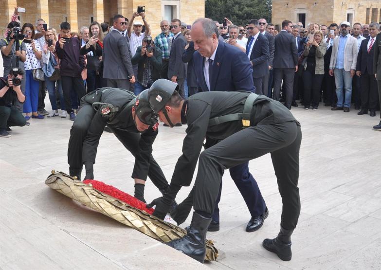 Muharrem İnce, Anıtkabiri ziyaret etti