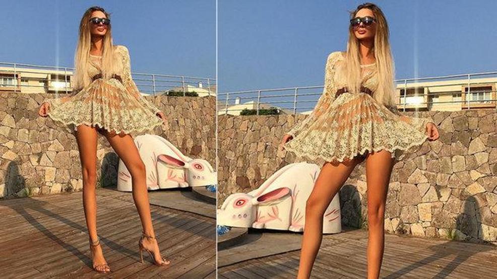 Cansu Taşkının dekoltesi geceye damga vurdu