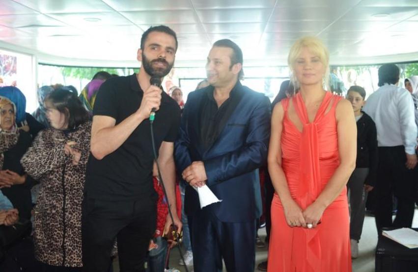 Gülben Ergene Yılın Annesi ödülü