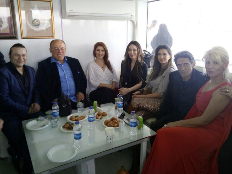 Gülben Ergene Yılın Annesi ödülü
