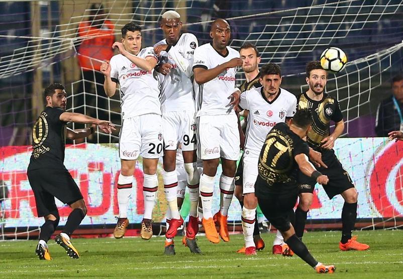 Rıdvan Dilmen: Oğuzhan 4 yıllık kontrat yaptı ama gizleniyor