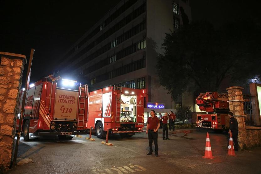 Son Dakika... Bezmialem Hastanesinde sahur vakti yangın