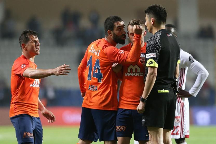 Arda Turanın futbol hayatı için kritik gün