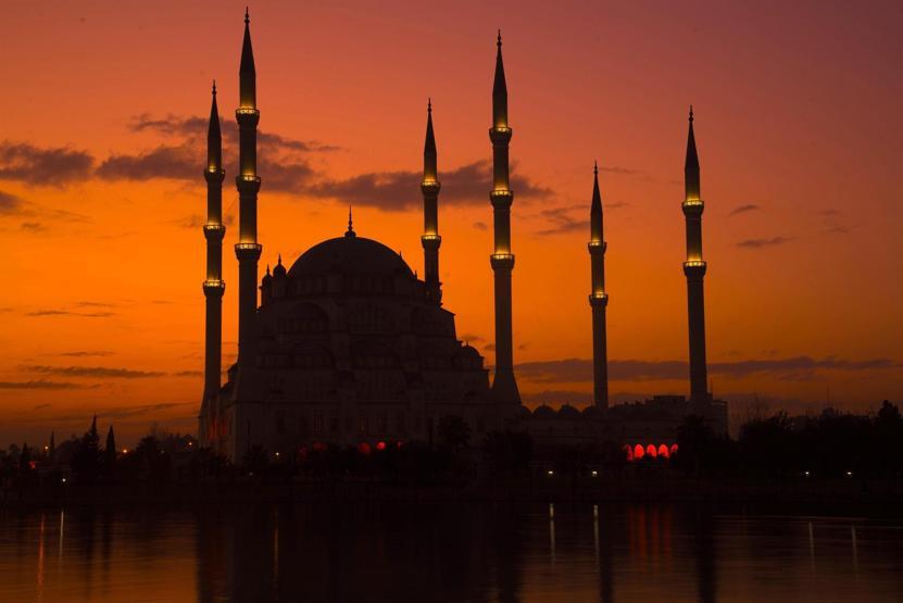 Türkiyenin en büyük camisinin sırları ve şifreleri