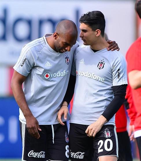 Beşiktaşta 7 futbolcu idmana çıkmadı