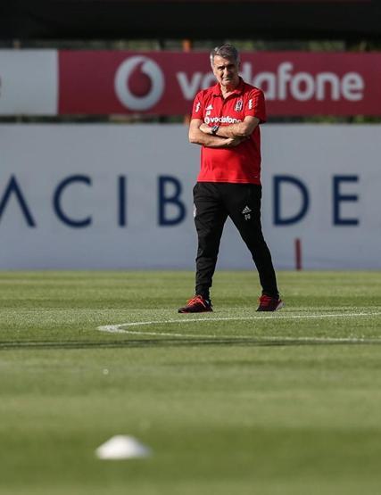 Beşiktaşta 7 futbolcu idmana çıkmadı