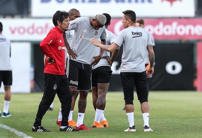 Beşiktaşta 7 futbolcu idmana çıkmadı