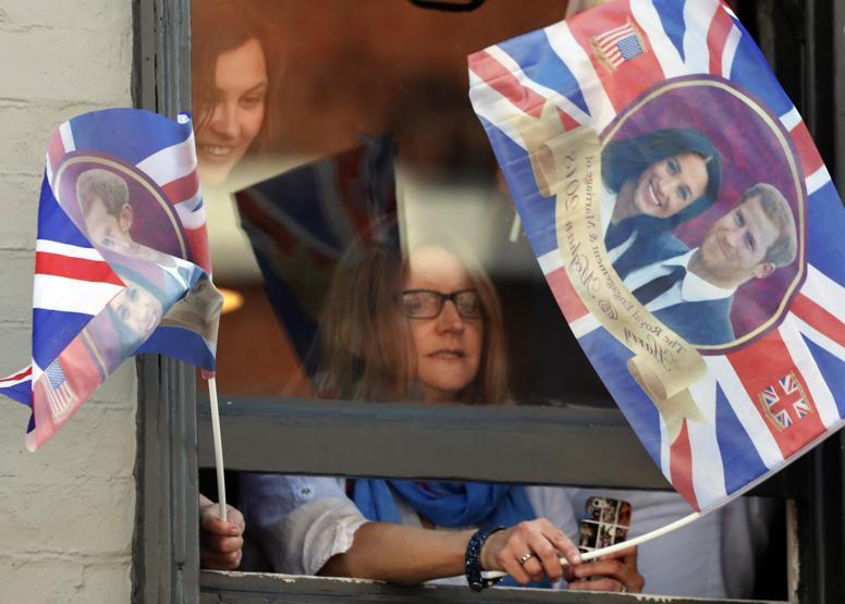 Prens Harry ve Meghan Markle evlendi