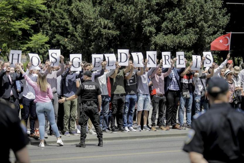 Cumhurbaşkanı Erdoğan, İzzetbegovic ile bir araya geldi