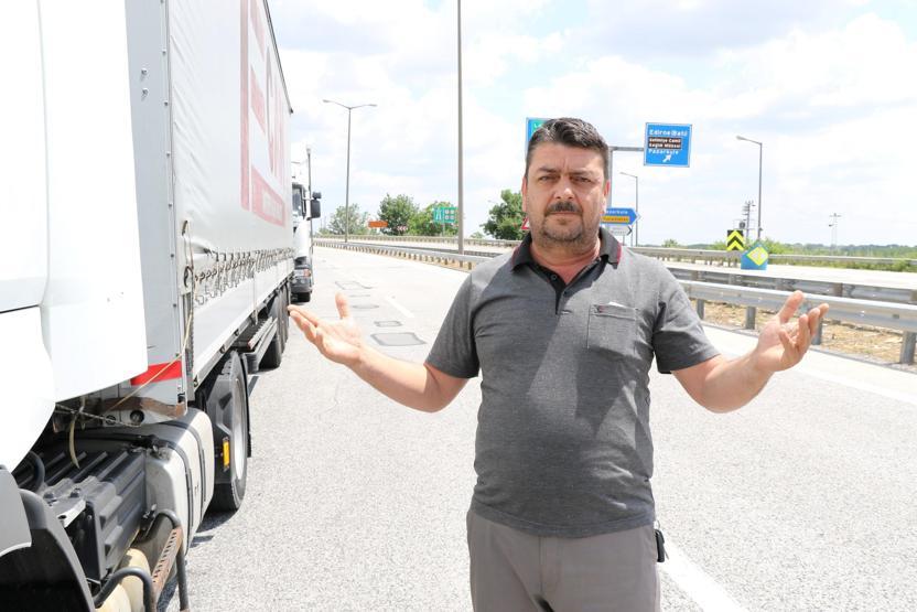 Sınırda çile kuyruğu