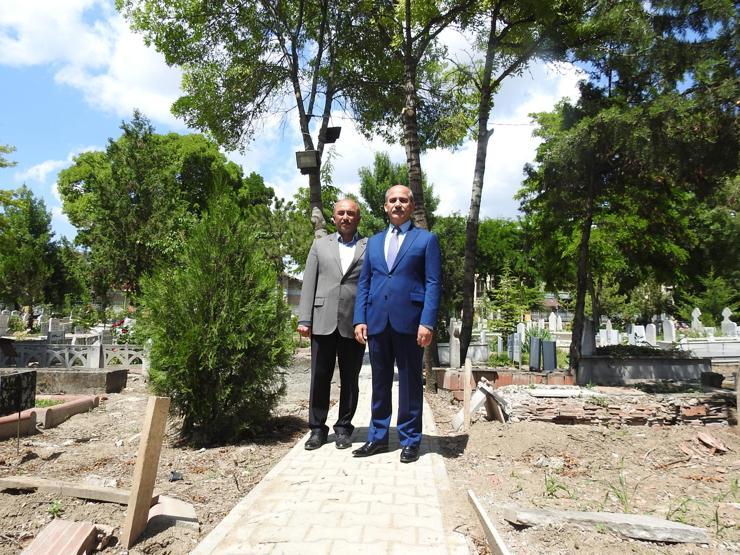 Çorum Belediyesi: Mezarlıktaki çalışma gizemli kıza özel yapılmadı