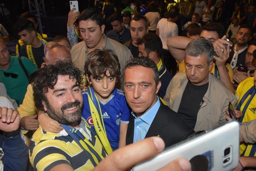 Fenerbahçe başkan adayı Ali Koçtan FETÖ iddialarına sert yanıt