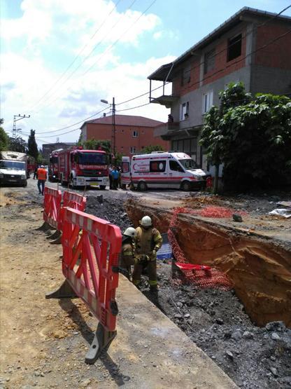 İstanbulda İSKİ kazısındaki göçükte 1 işçi öldü