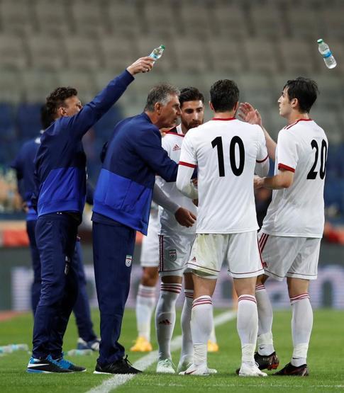 Cenk Tosun attı Türkiye kazandı