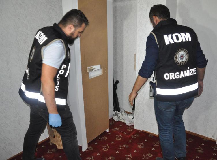 Sezginlere 300 polisle operasyon