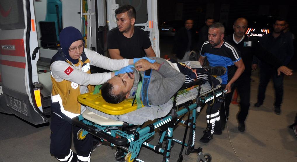 Uzaklaştırma cezası aldı, evine iple inerken 5. kattan düştü