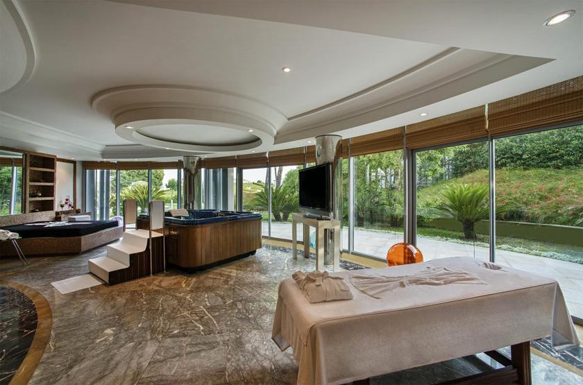 Hollywood yıldızları burada tatil yapıyor
