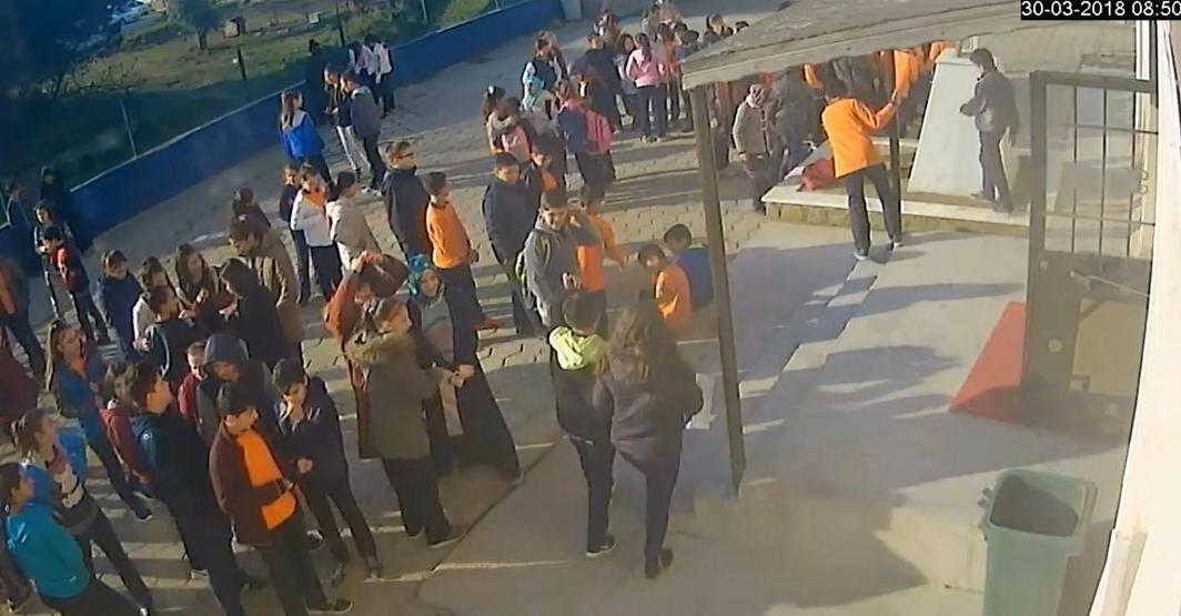 Okuldaki skandalın görüntüleri ortaya çıktı
