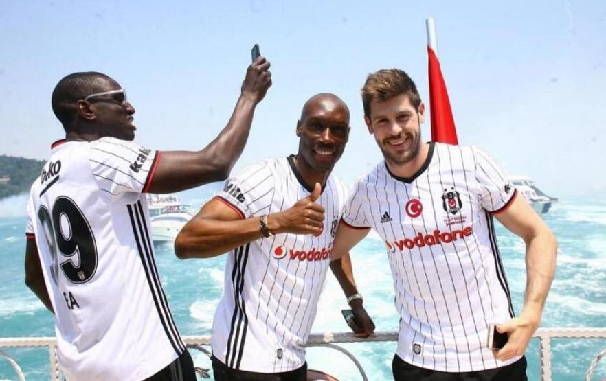 Demba Ba geri dönüyor