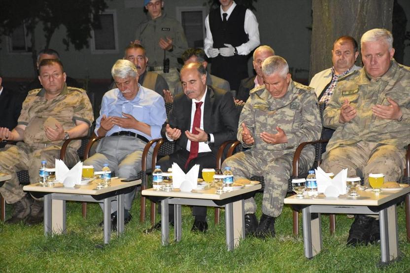 Şırnakta şehit olan Tümgeneral Aydın ve 12 asker için mevlit