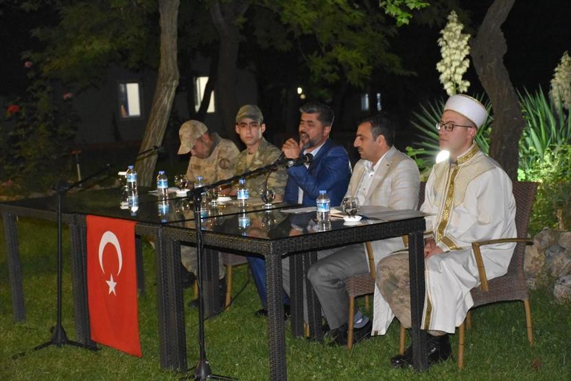 Şırnakta şehit olan Tümgeneral Aydın ve 12 asker için mevlit