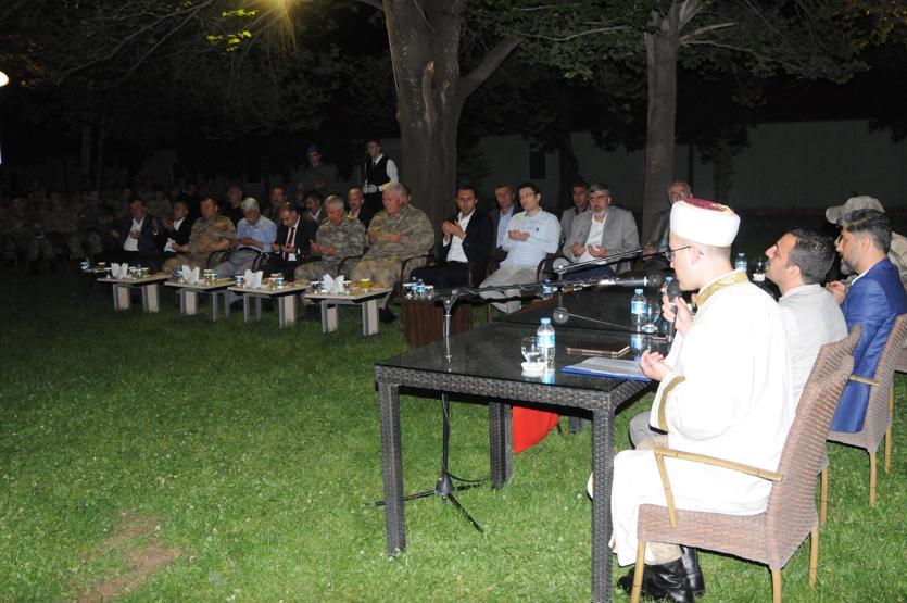 Şırnakta şehit olan Tümgeneral Aydın ve 12 asker için mevlit