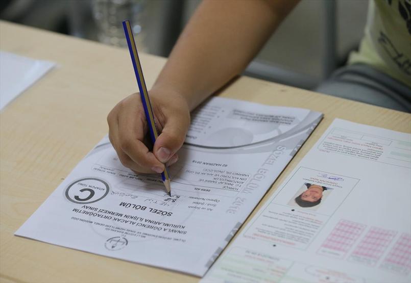 8inci sınıfların merkezi sınavı ilk kez yapılıyor