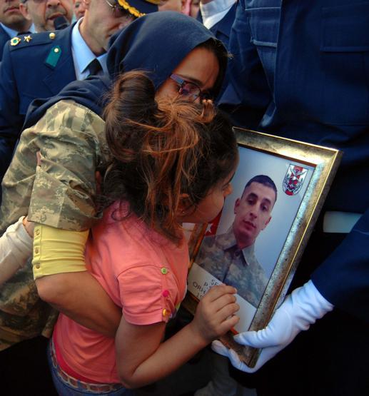 Şehit Orhan Özkan son yolculuğuna uğurlandı
