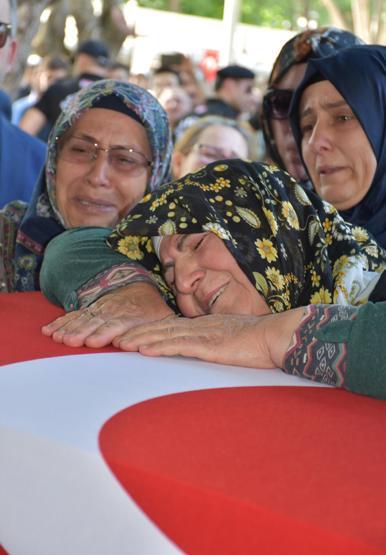 Şehit Orhan Özkan son yolculuğuna uğurlandı