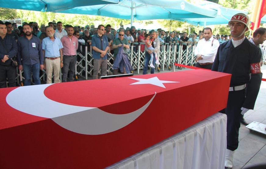 Şehit Orhan Özkan son yolculuğuna uğurlandı
