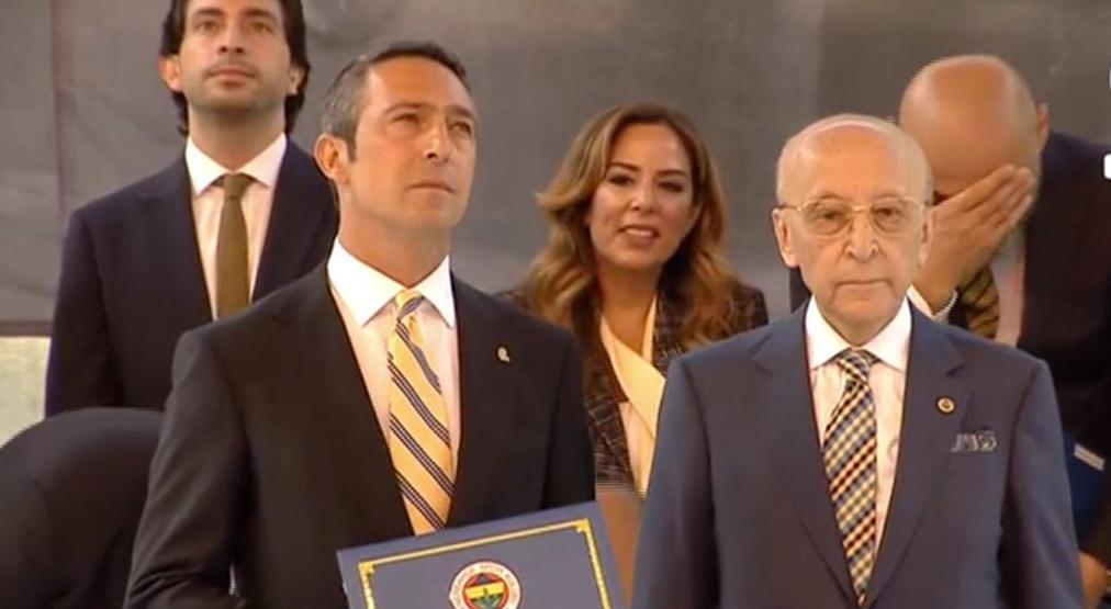 Ali Koçtan taraftara: Böyle yapmayın